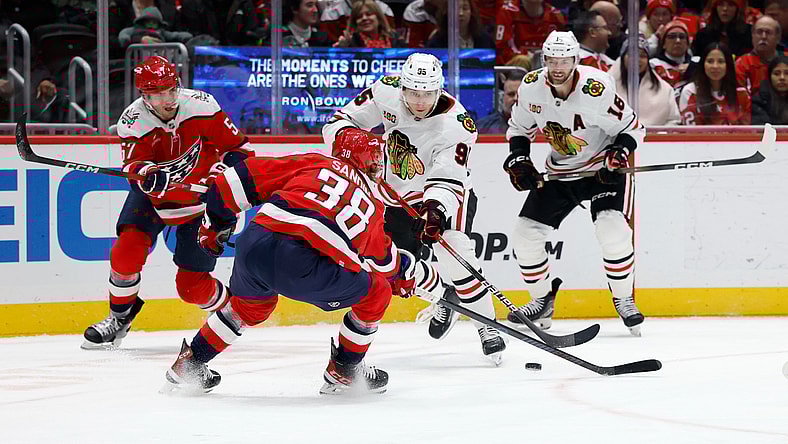 NHL: Chicago Blackhawks at Washington Capitals