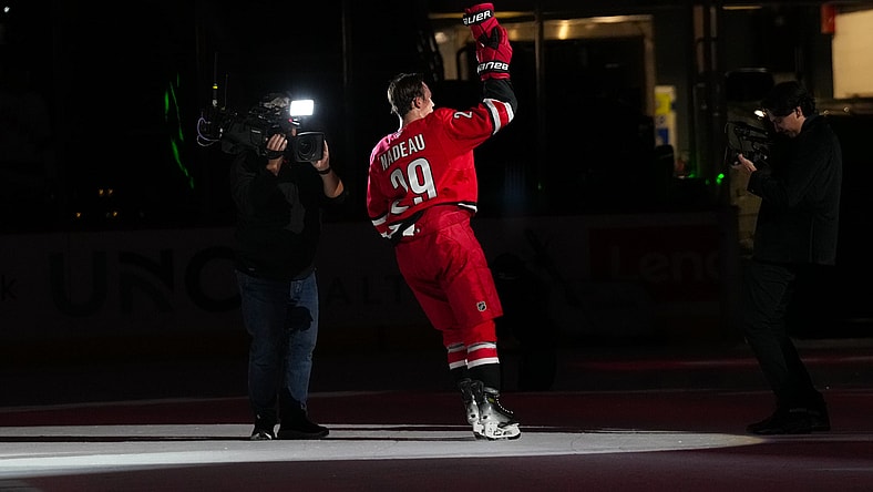 NHL: New York Islanders at Carolina Hurricanes
