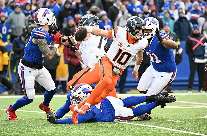 NFL: AFC Wild Card Round-Denver Broncos at Buffalo Bills