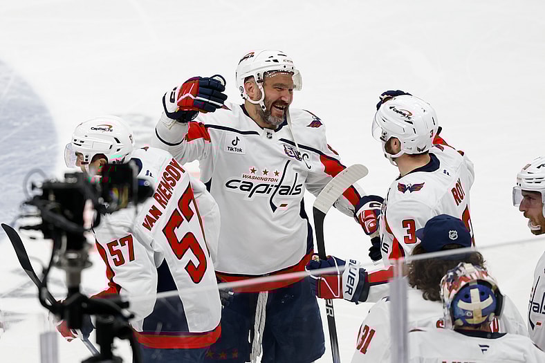 NHL: Washington Capitals at New York Islanders