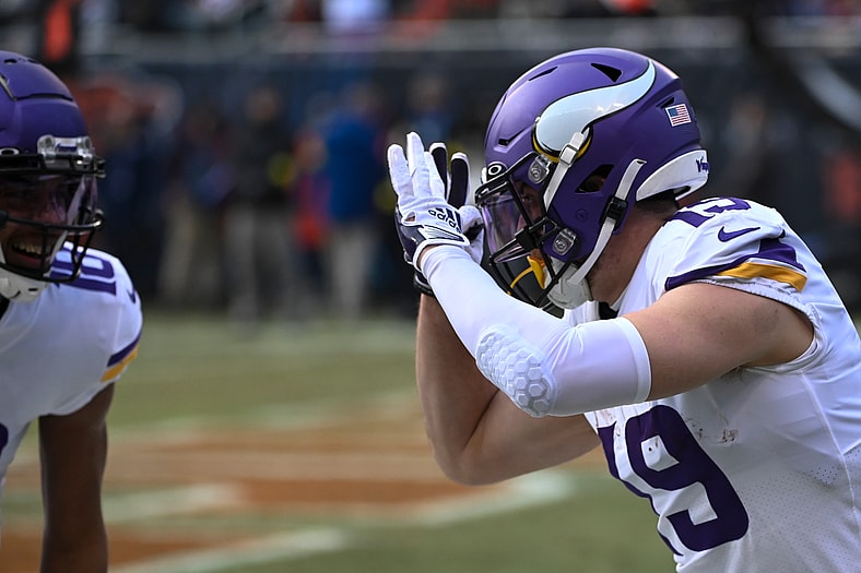 NFL: Minnesota Vikings at Chicago Bears