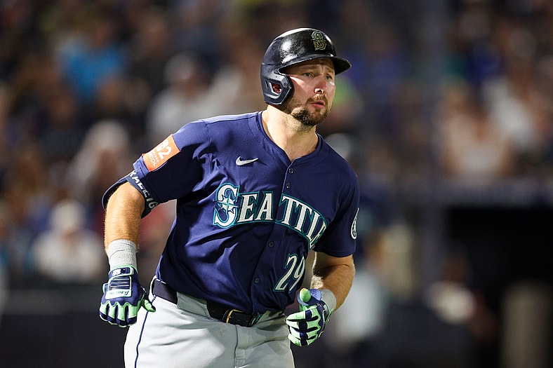 Seattle Mariners catcher Cal Raleigh