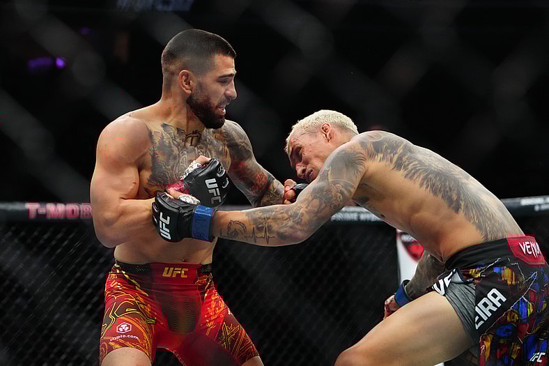 MMA: UFC 317- Topuria vs Oliveira