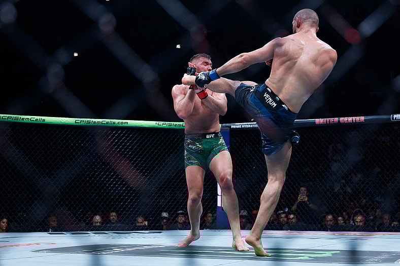 MMA: UFC 319 - Du Plessis vs Chimaev