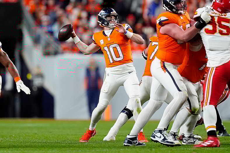 NFL Week 17 Predictions