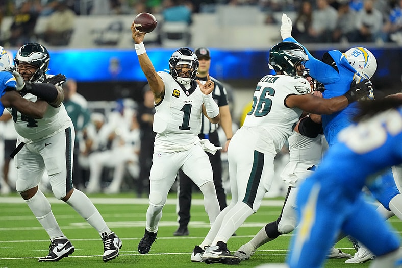 NFL: Philadelphia Eagles at Los Angeles Chargers