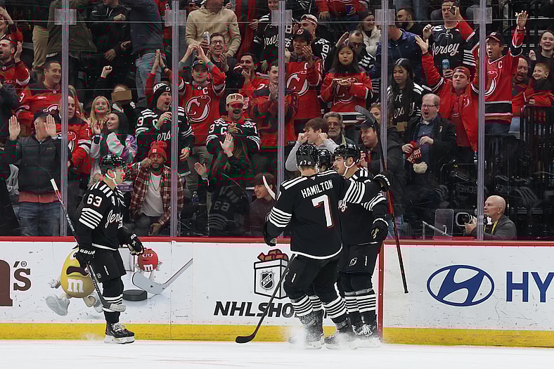 NHL: Detroit Red Wings at New Jersey Devils