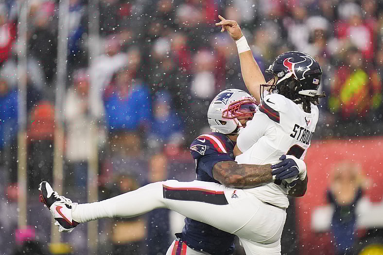 NFL: AFC Divisional Round-Houston Texans at New England Patriots