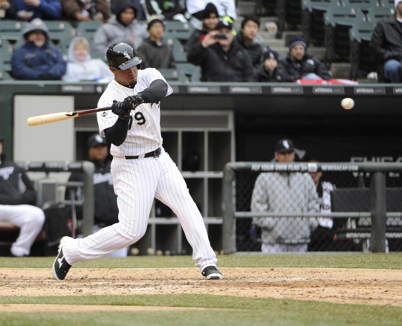 Jose Abreu squares up a pitch. Photo by David Banks, USA Today Sports Images.