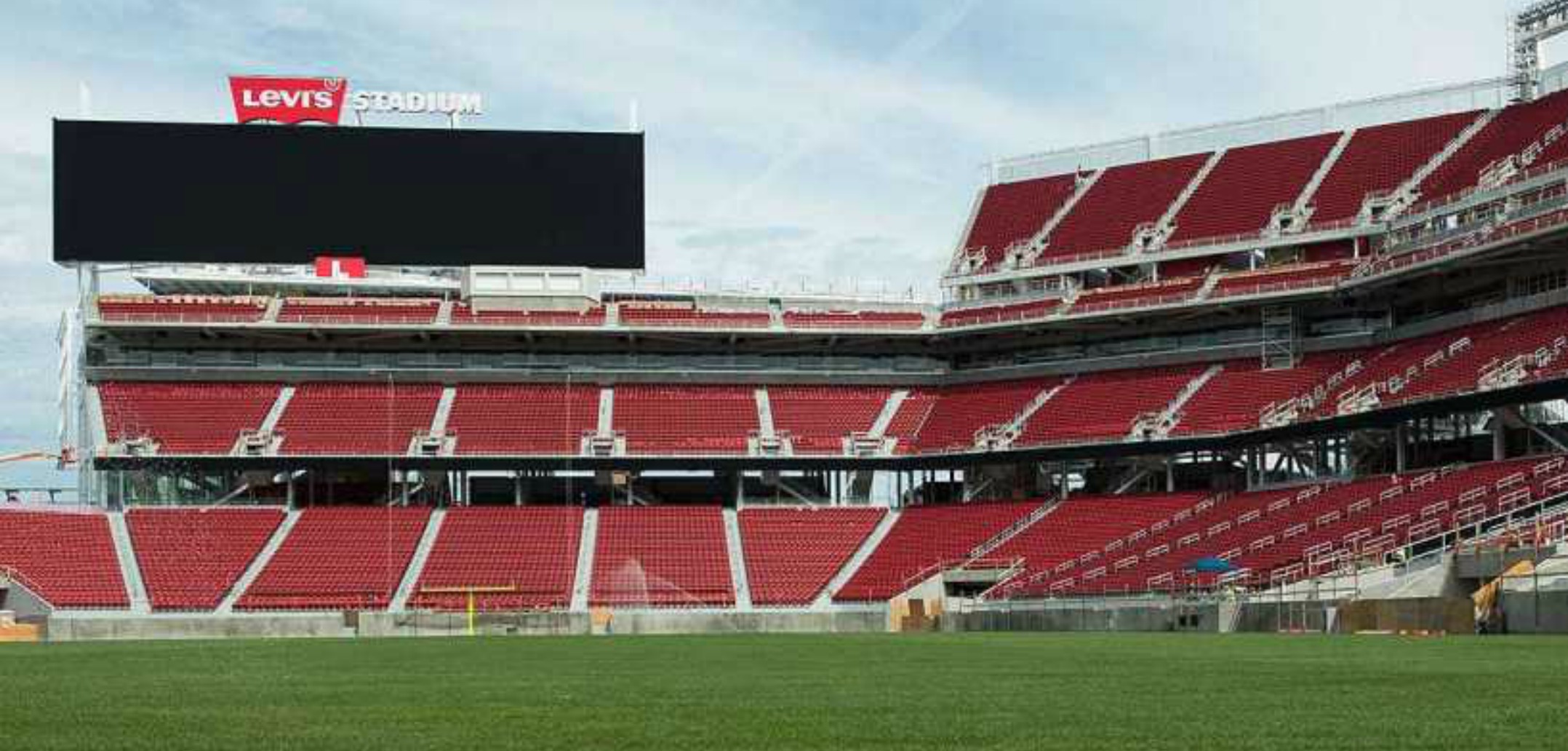 Report: 49ers Earn $ Billion in Revenue From Levi's Stadium
