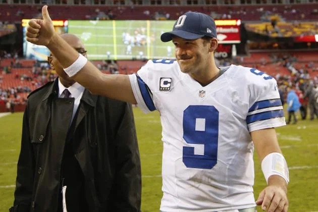 Cowboys QB Tony Romo retiring, replacing Phil Simms