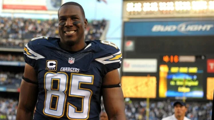 Burglars target Chargers Antonio Gates' LA home while kids were