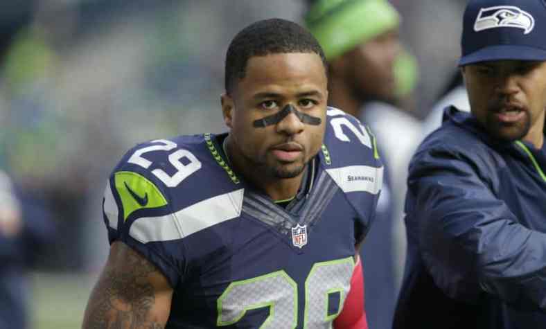 Earl Thomas is one of the men who could become the 2017 NFL Comeback Player of the Year