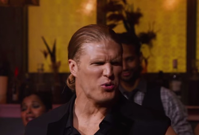 Clay Matthews Channeled His Inner J. Lo and Beyonce to Prepare for Pitch  Perfect 2 Role