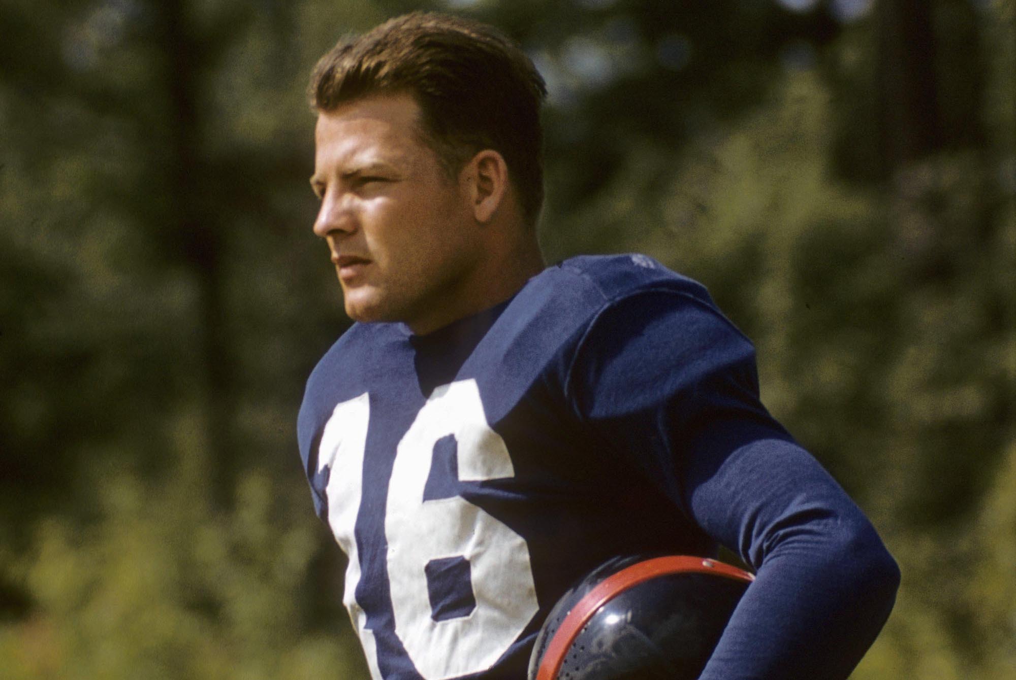 Frank Gifford of the New York Giants poses for a circa 1950s photo