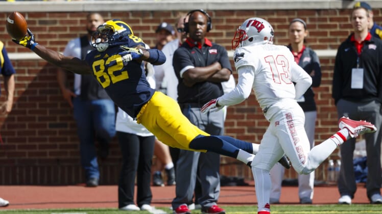 WATCH Michigan WR Amara Darboh Does His Best OBJ Imitation With One handed Catch