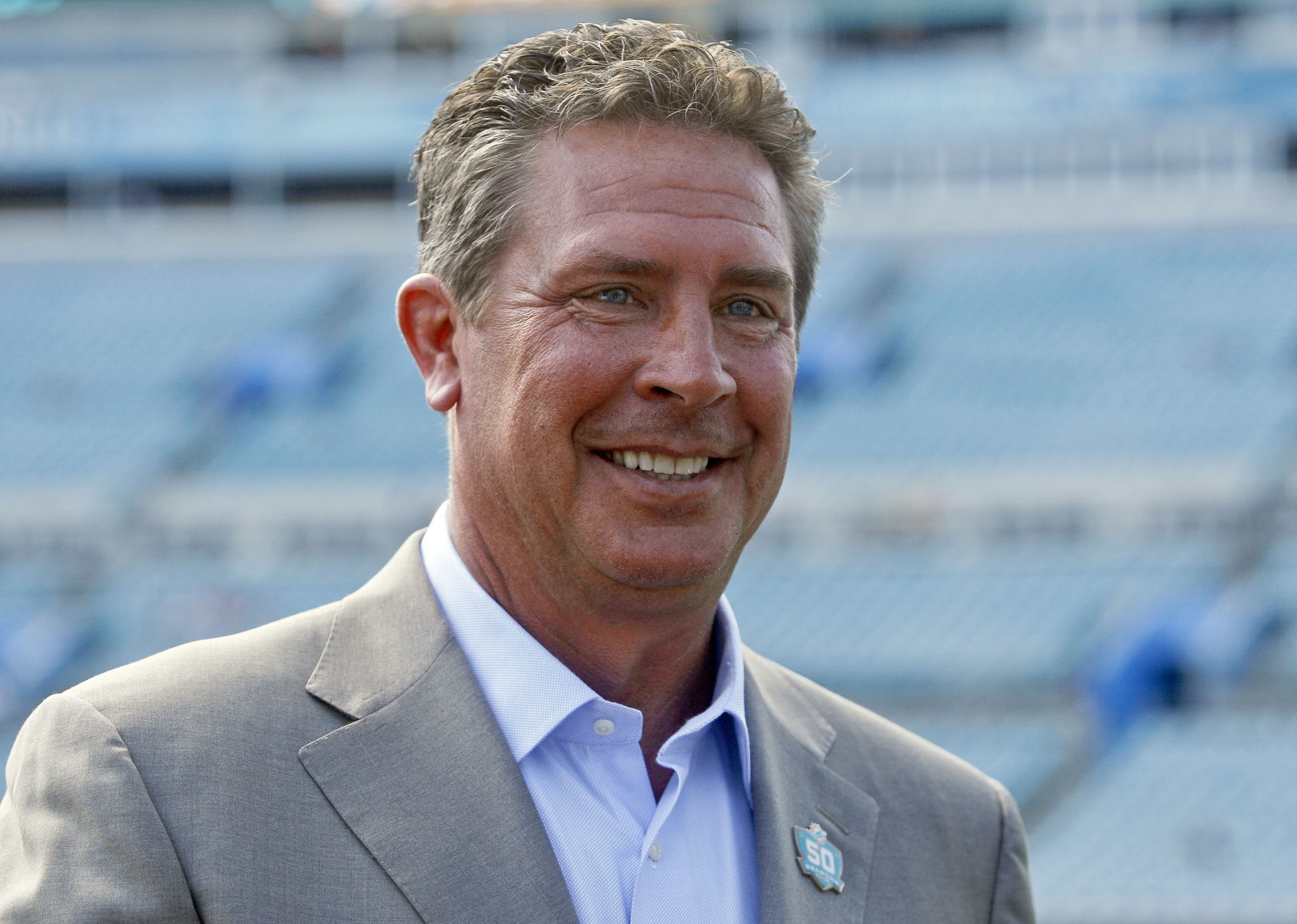 Dan Marino plays catch with Prince Harry in London
