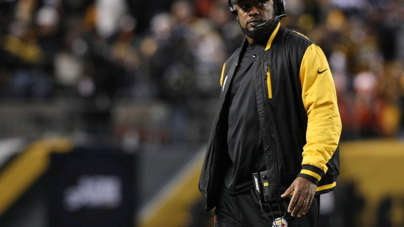 Dec 20, 2015; Pittsburgh, PA, USA; Pittsburgh Steelers head coach Mike Tomlin on the sidelines against the Denver Broncos during the first half at Heinz Field. Mandatory Credit: Jason Bridge-USA TODAY Sports