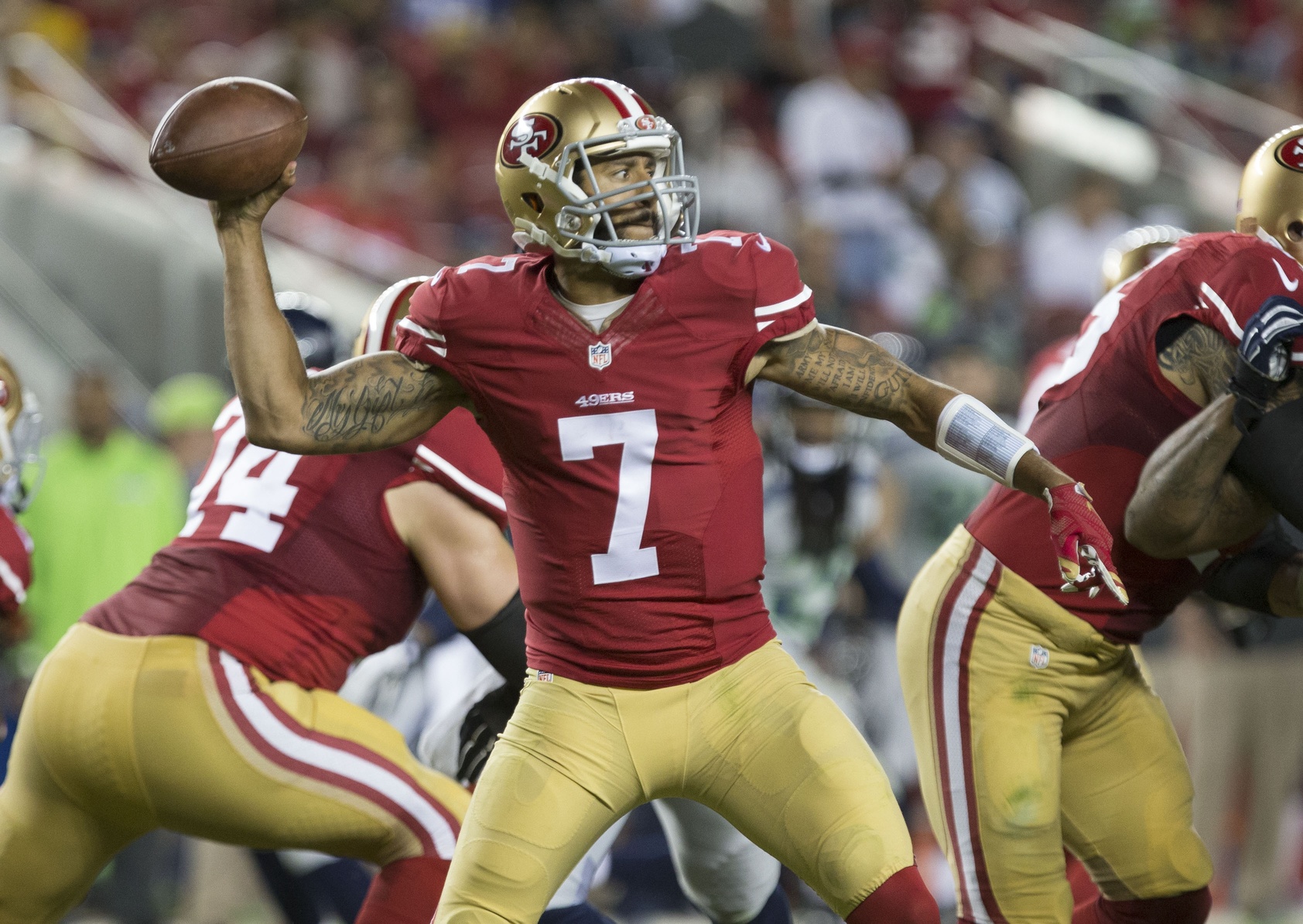  Oct 22, 2015; Santa Clara, CA, USA; San Francisco 49ers quarterback Colin Kaepernick (7) passes the ball against the Seattle Seahawks during the fourth quarter at Levi's Stadium. The Seattle Seahawks defeated the San Francisco 49ers 20-3. Mandatory Credit: Kelley L Cox-USA TODAY Sports