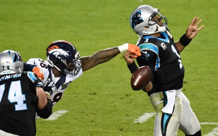 Broncos Defense Strips Cam Newton, Scores First Touchdown of the Super Bowl