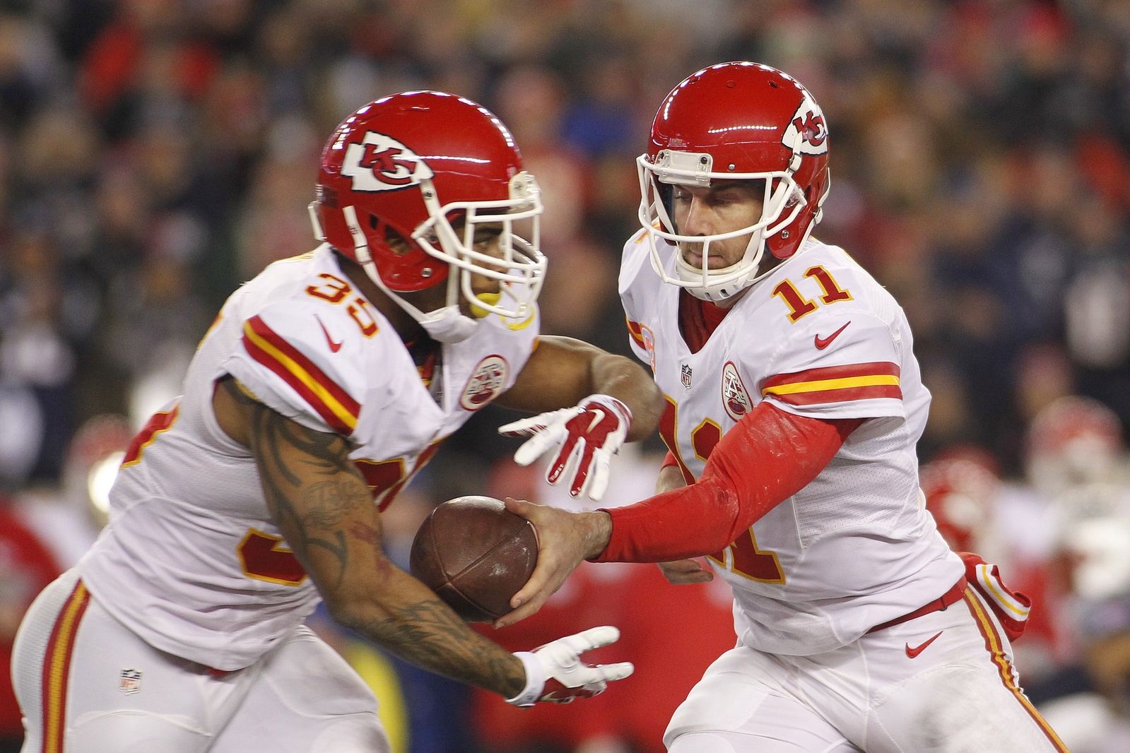 Chiefs sign two running backs to extensions