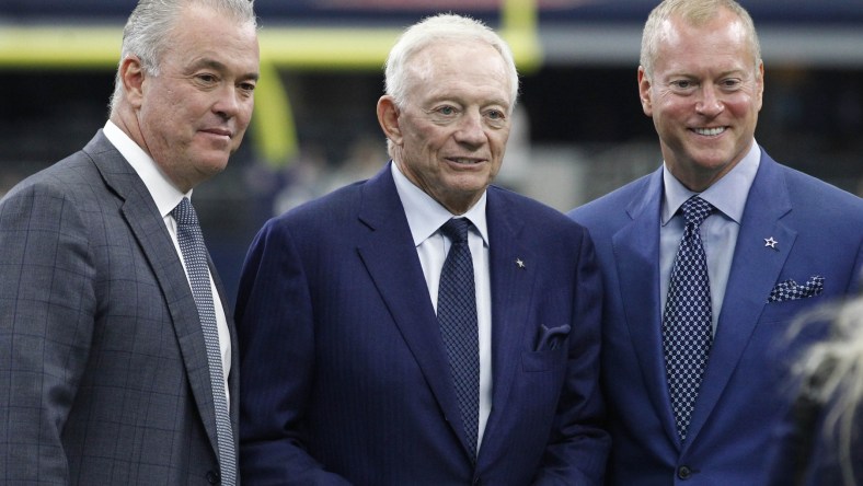 Jerry Jones, Stephen Jones