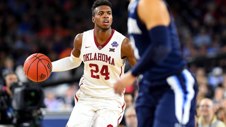 Kobe Bryant mentoring NBA Draft prospect Buddy Hield