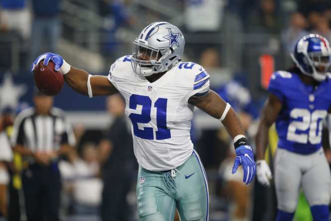 Dallas Cowboys Celebrating in End Zone