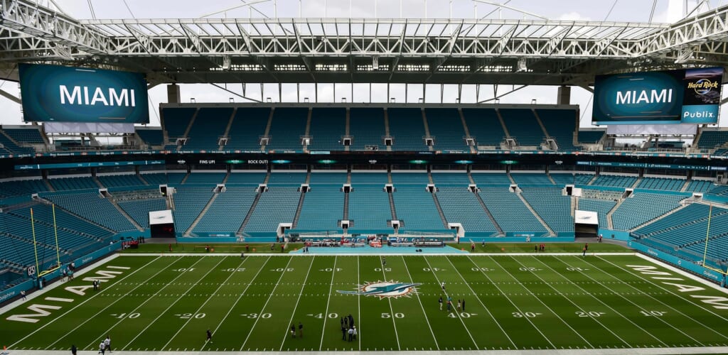 A Miami Dolphins game at Hard Rock Stadium – Philip Greenspun's Weblog