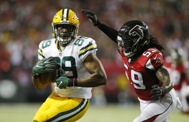 Jan 22, 2017; Atlanta, GA, USA; Green Bay Packers tight end Jared Cook (89) runs the ball against Atlanta Falcons outside linebacker De'Vondre Campbell (59) during the third quarter in the 2017 NFC Championship Game at the Georgia Dome. Mandatory Credit: Brett Davis-USA TODAY Sports