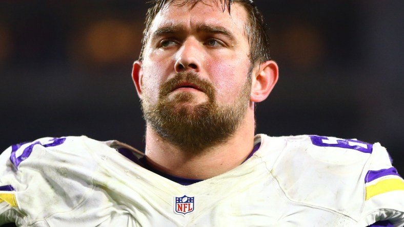 Caption: Dec 10, 2015; Glendale, AZ, USA; Minnesota Vikings guard Brandon Fusco (63) against the Arizona Cardinals at University of Phoenix Stadium. The Cardinals defeated the Vikings 23-20. Mandatory Credit: Mark J. Rebilas-USA TODAY Sports