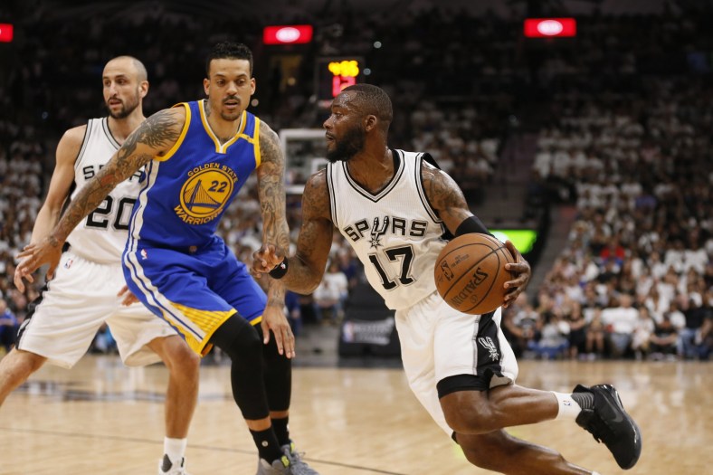 Spurs guard Jonathon Simmons is now an unrestricted free agent.