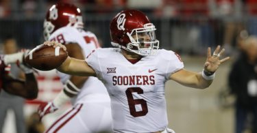 Oklahoma Sooners quarterback Baker Mayfield in college football Week 2