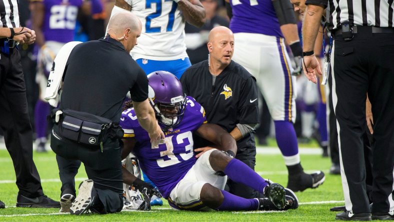 Dalvin Cook injured in Week 4 of 2017 season