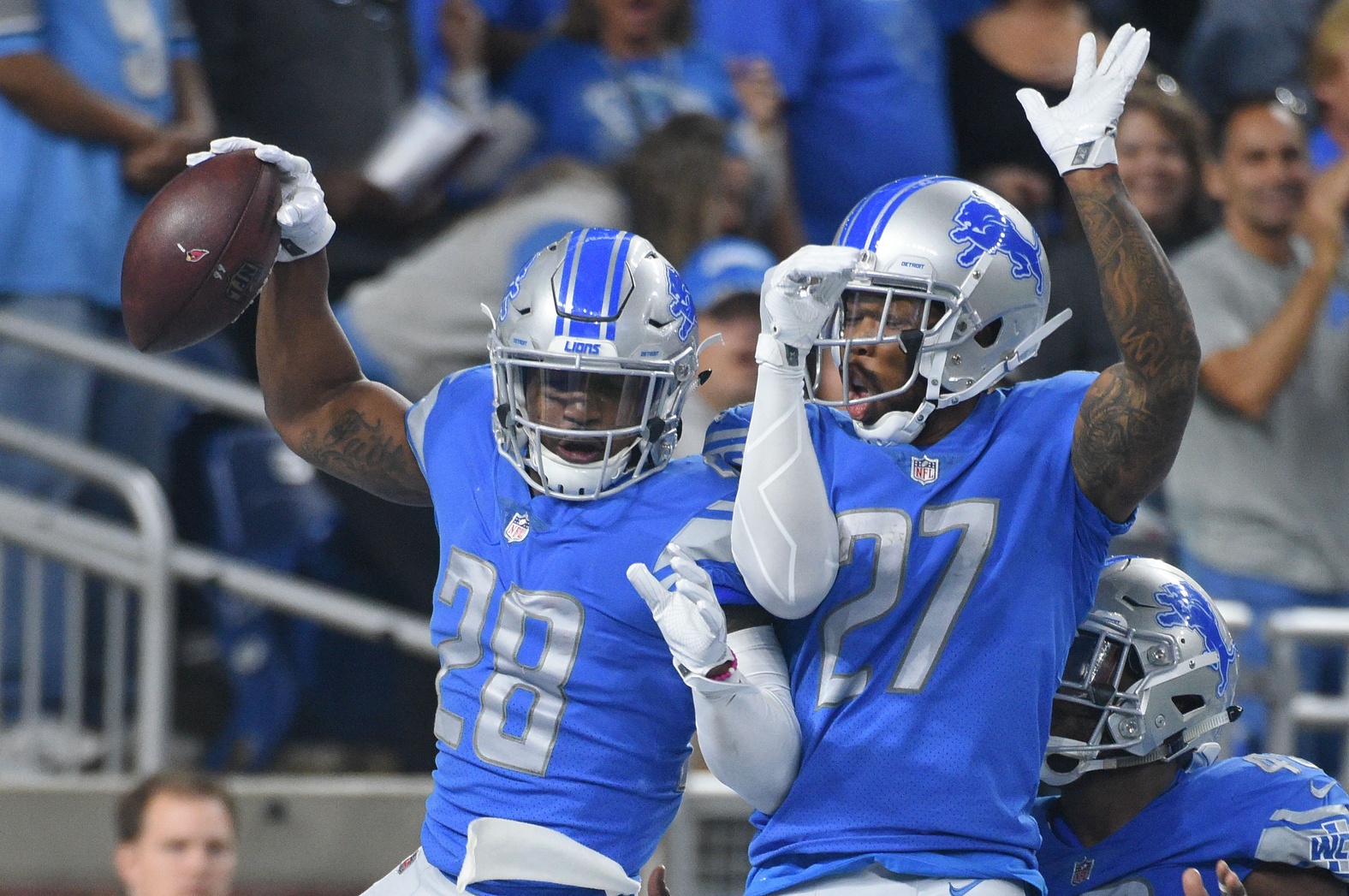 WATCH: Quandre Diggs puts Antonio Brown on his head with incredible tackle