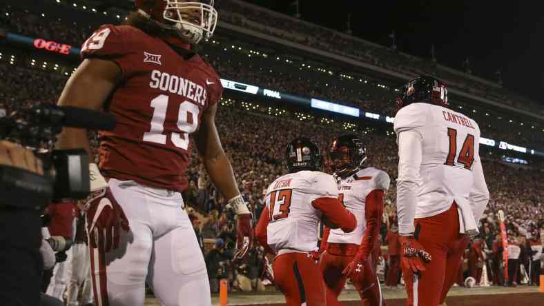 Sooners linebacker Caleb Kelly