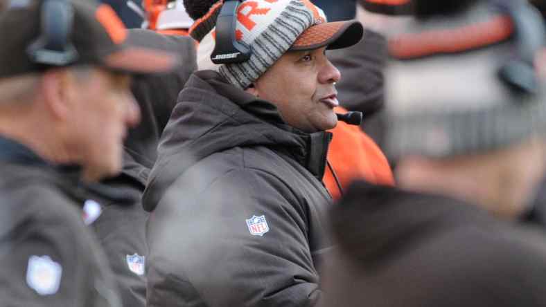 Browns head coach Hue Jackson