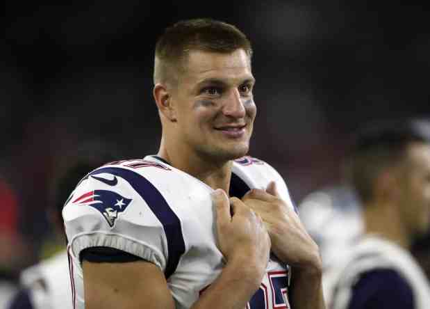 WATCH: Rob Gronkowski spikes Bills hat, dances all over it