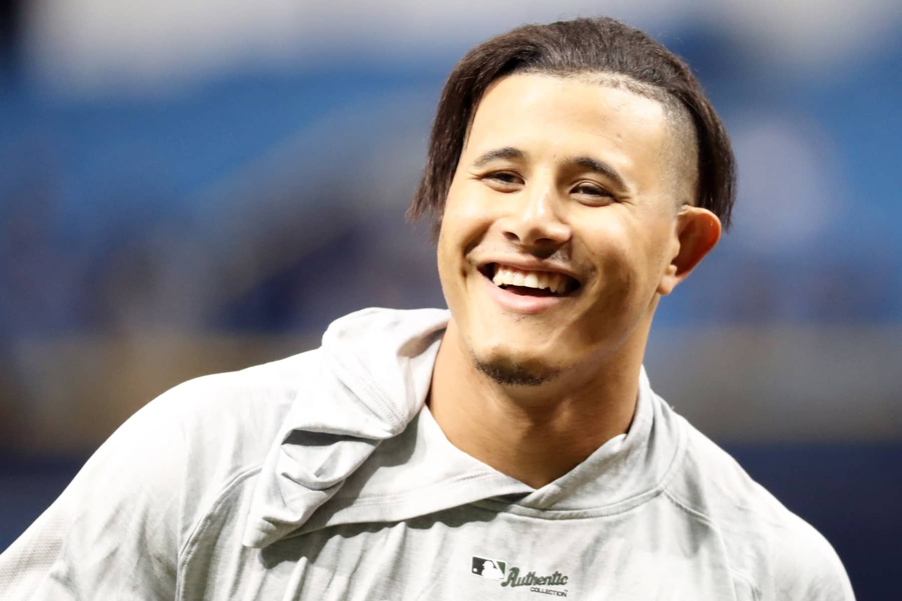 WATCH: Manny Machado surprises young fan with special gift