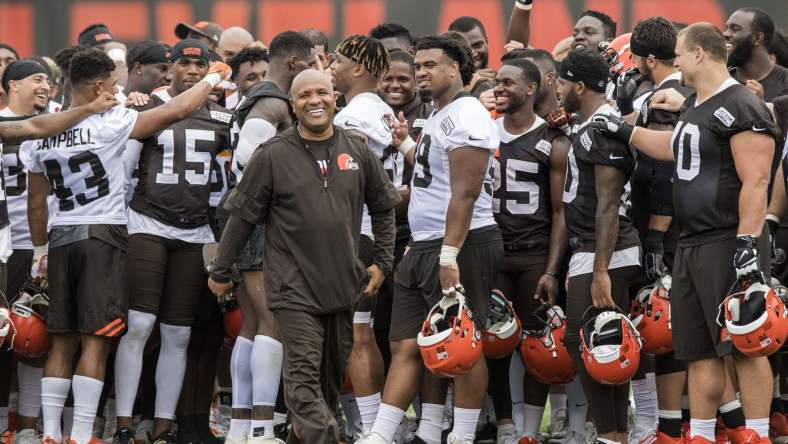 Browns head coach Hue Jackson