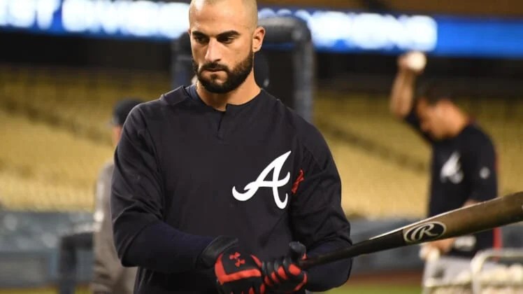 Braves' Nick Markakis says every Astro 'needs a beating' for sign