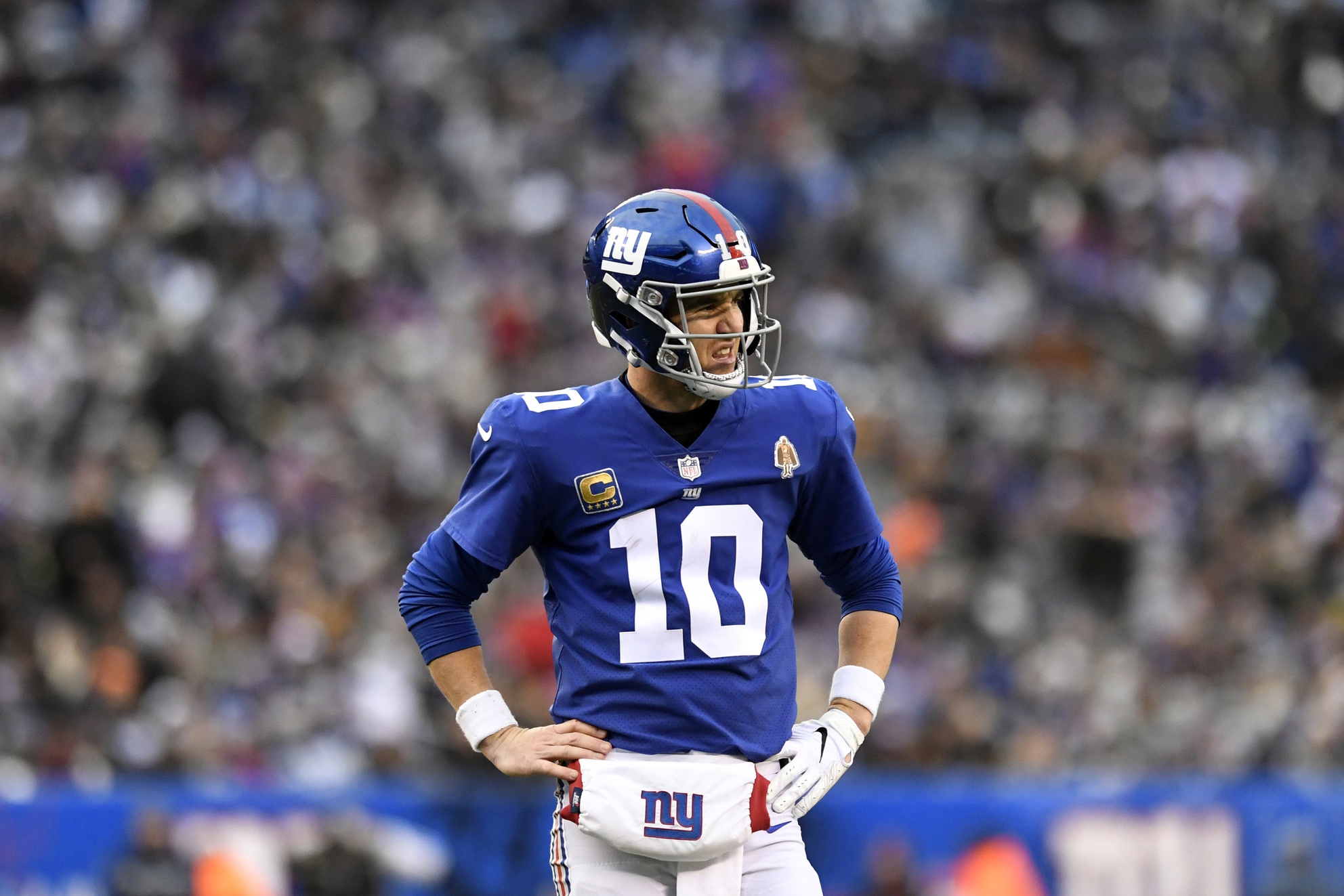 WATCH: Eli Manning is taking this preseason thing seriously