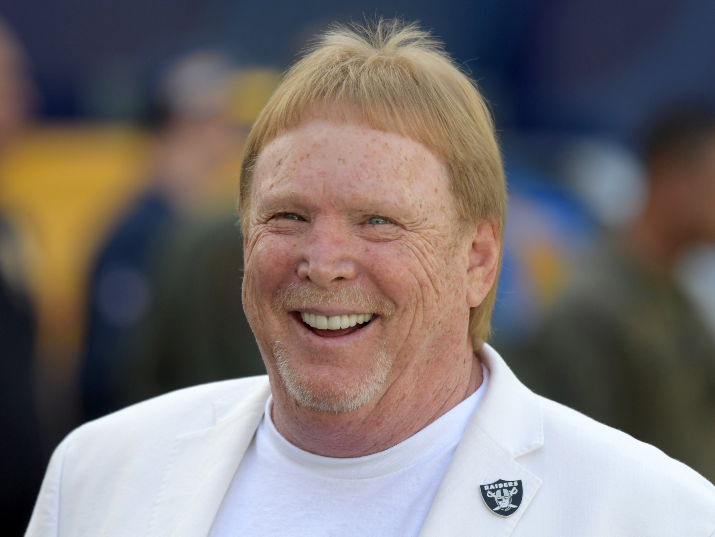 Raiders owner Mark Davis calls out A's, city of Oakland