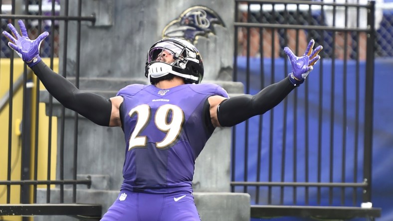 Ravens' Earl Thomas during game against Browns