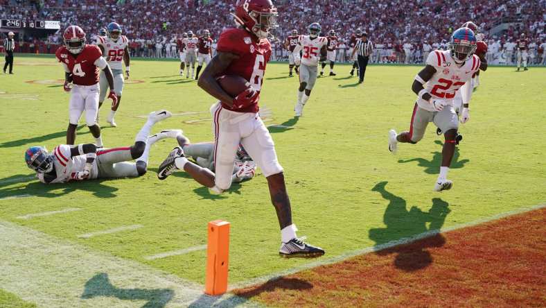 Alabama WR DeVonta Smith wins Heisman