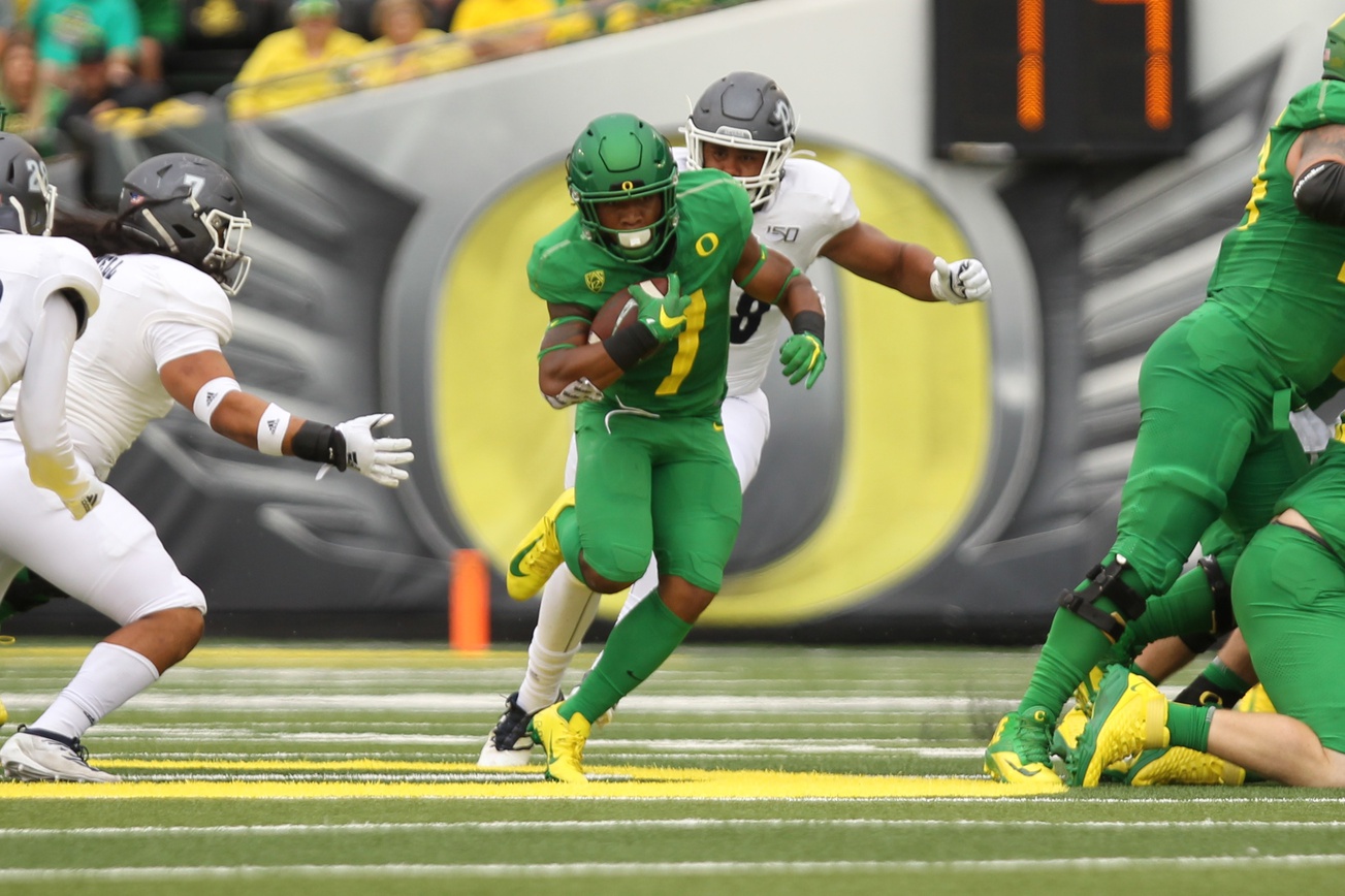 WATCH: Oregon's CJ Verdell lights up Washington State with 89-yard touchdown