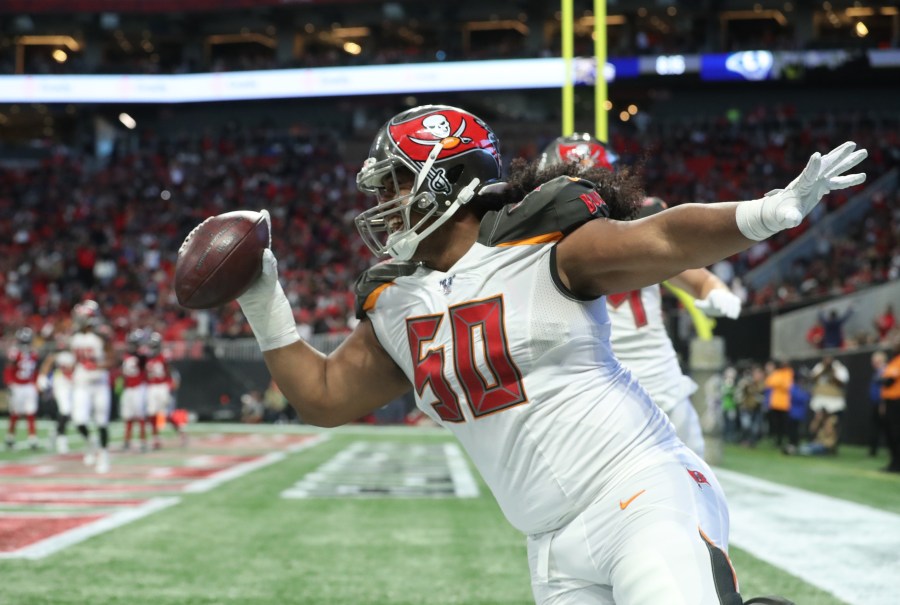 Tampa Bay Buccaneers star Vita Vea didn't let a bad break halt his