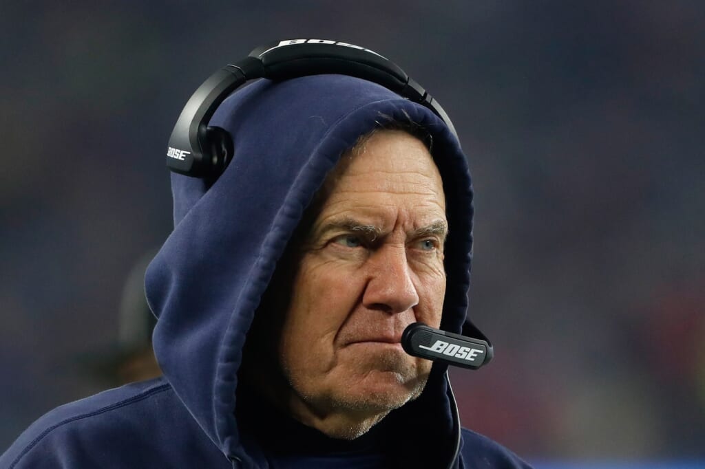 WATCH: Bill Belichick flexes SB rings as fans boo him