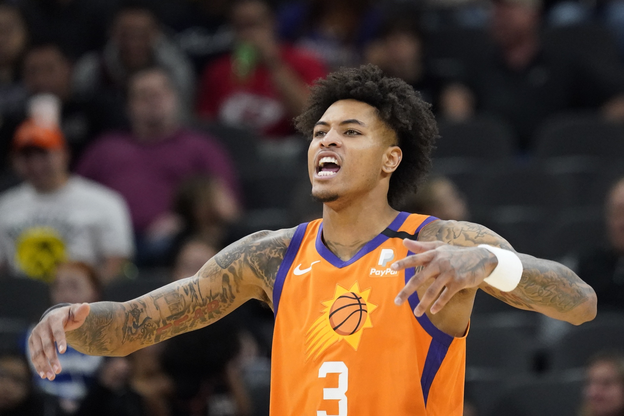 kelly oubre suns shirt