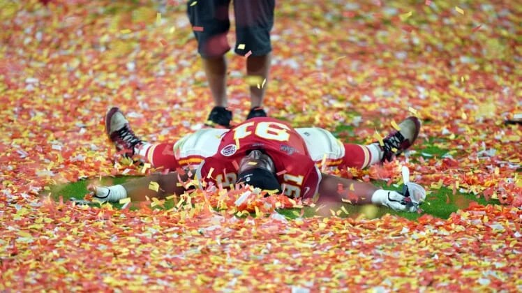 Chiefs' Derrick Nnadi pays dog adoption fees after Super Bowl LIV win 